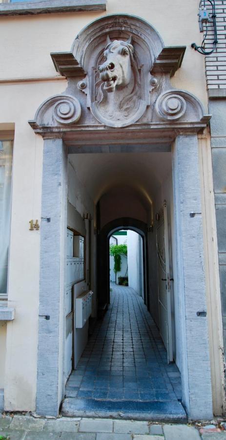 Historical Miniature House In The Heart Of Antwerp Apartment Exterior foto